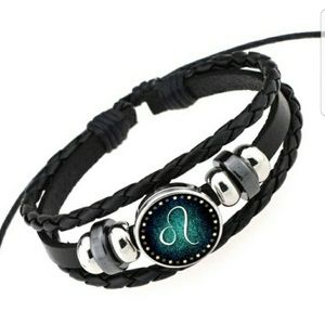 Leo leather bracelet